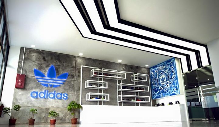 PT. Trifas Sinergi Indonesia | Adidas | Kontraktor Pameran | Desain Interior